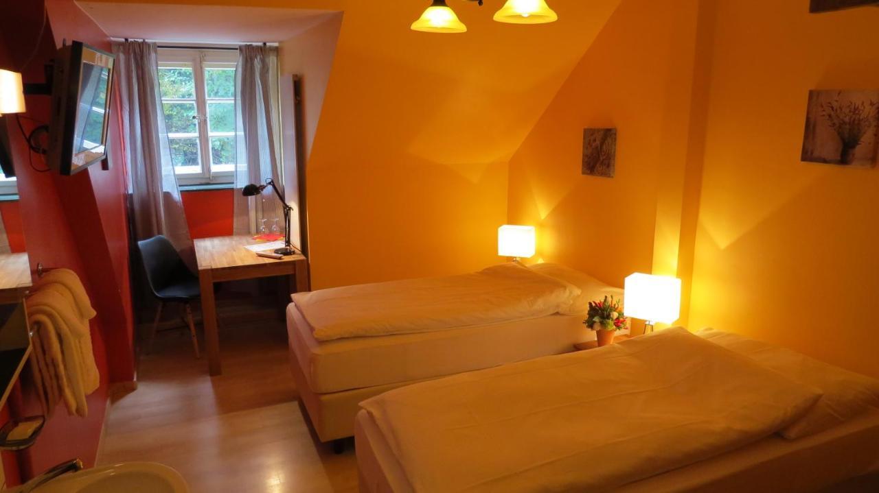 Gasthof Baeren Aarburg Last Check In 2100 Pm Exterior foto